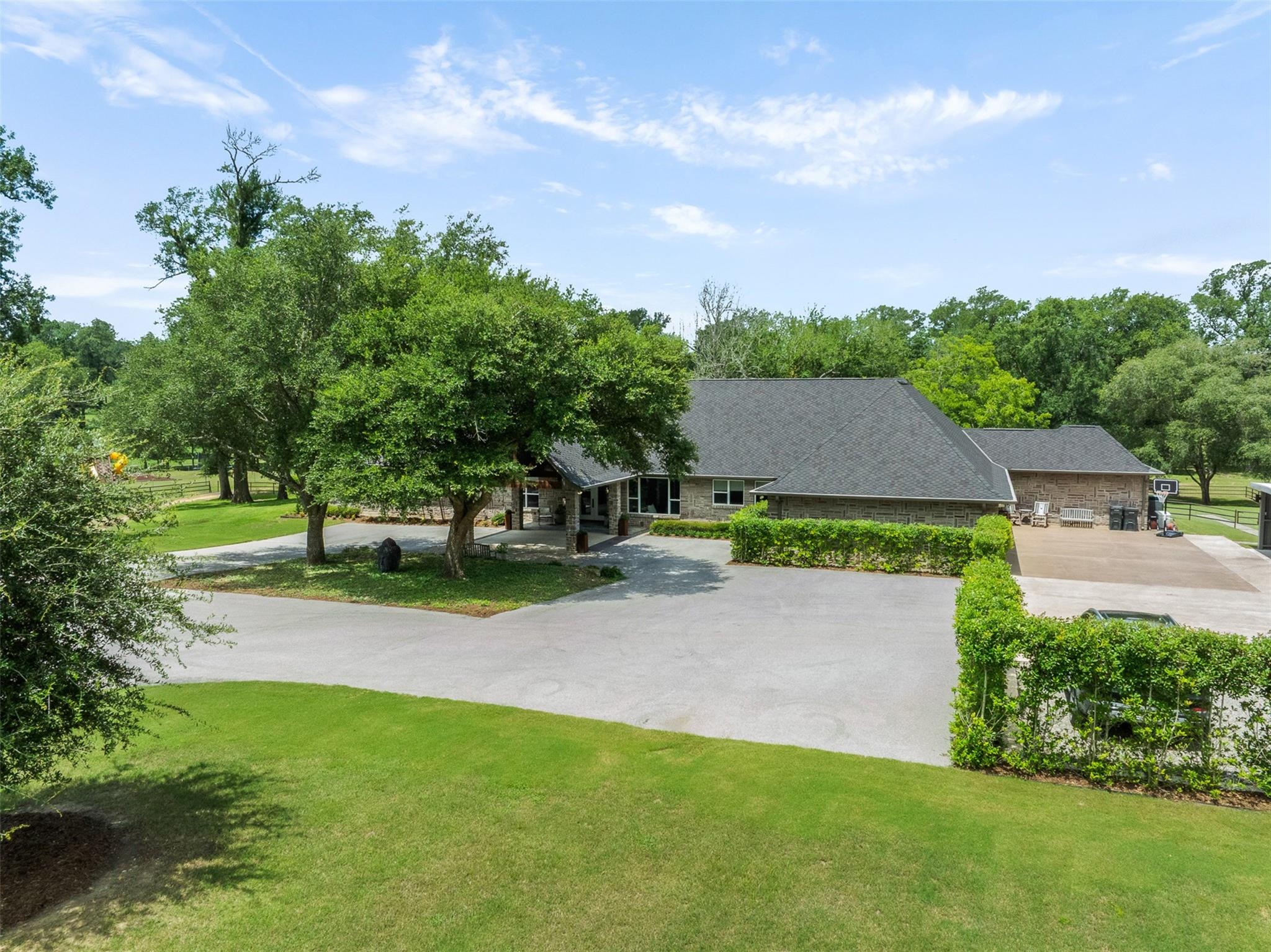 7521 Schoenau Road