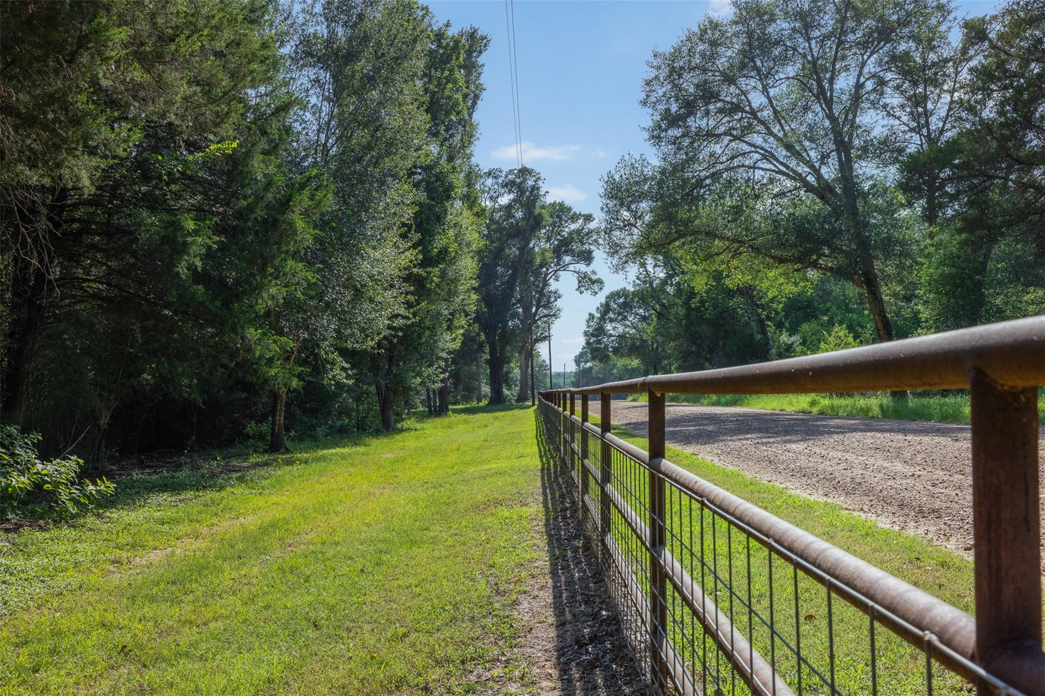 7521 Schoenau Road