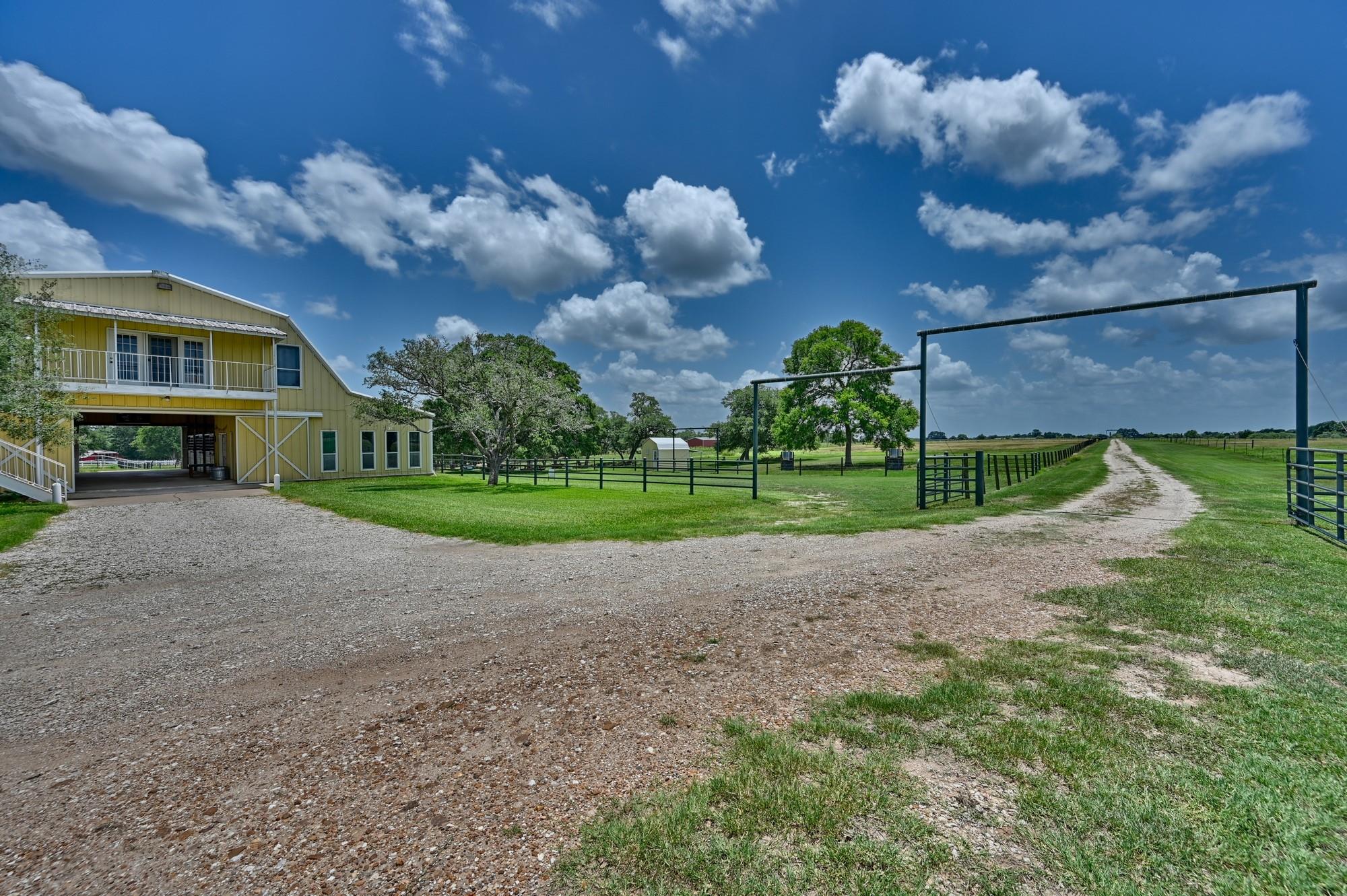 3235 E 1-10 Frontage Road