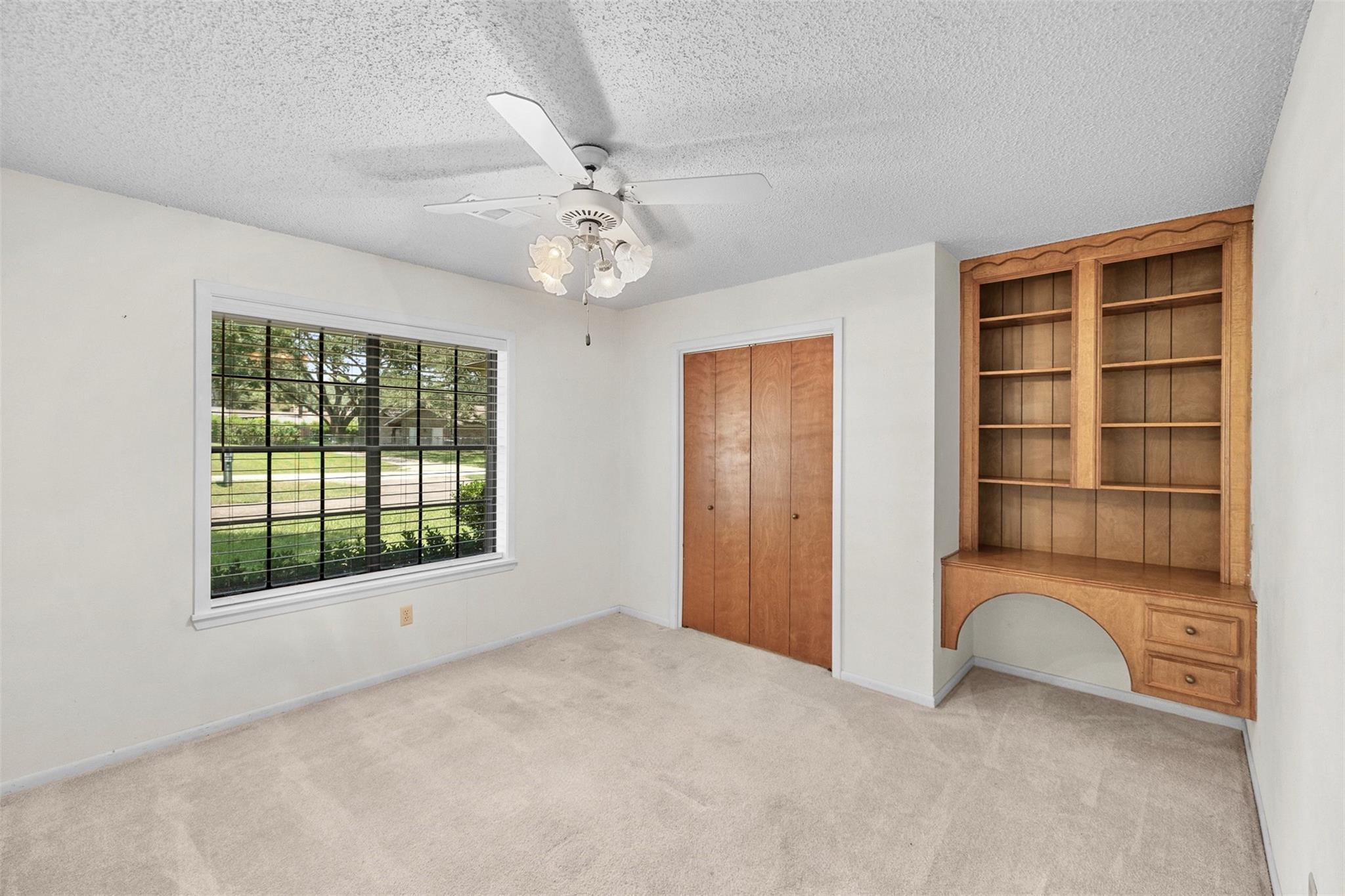 2710 Heather Glen