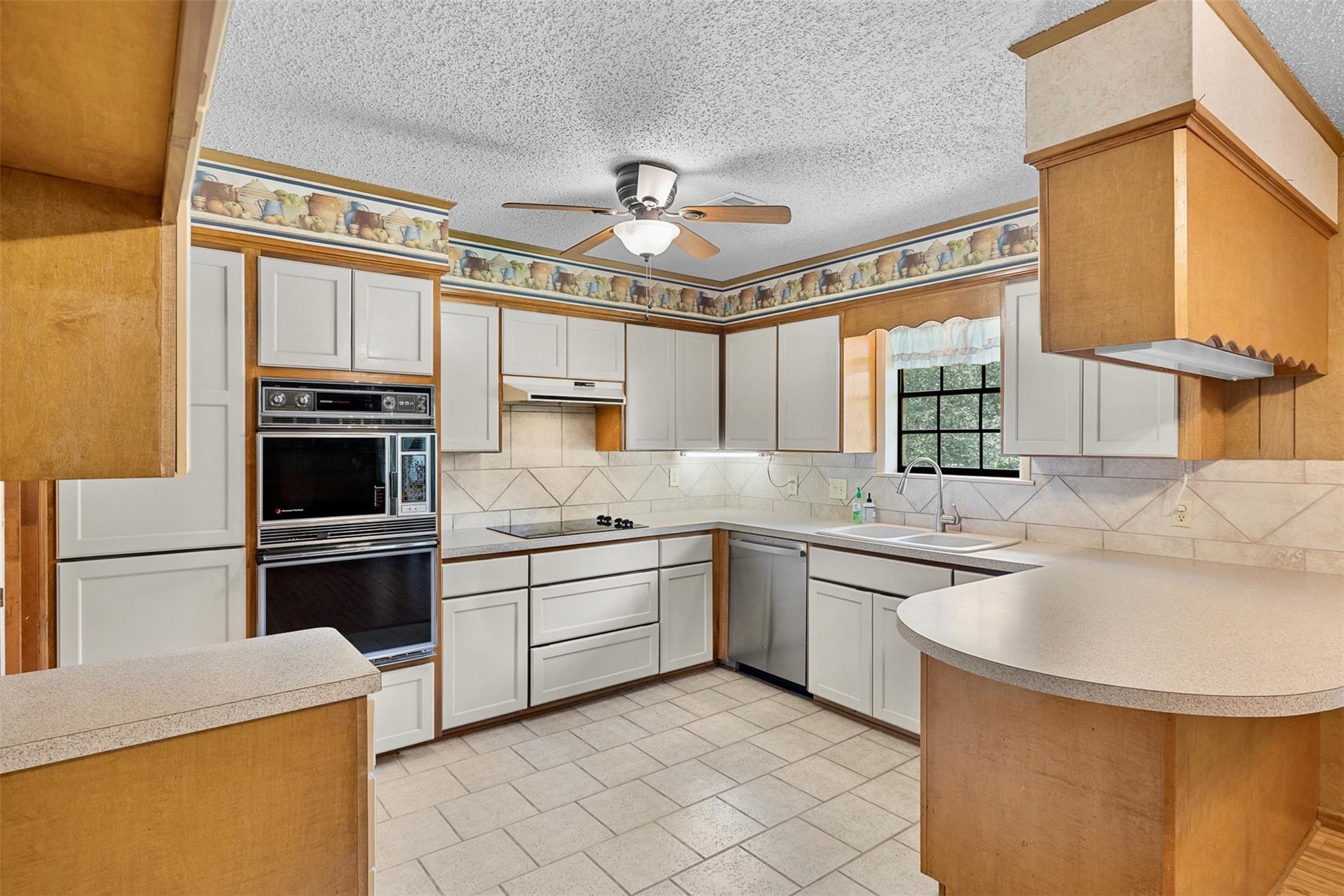 2710 Heather Glen