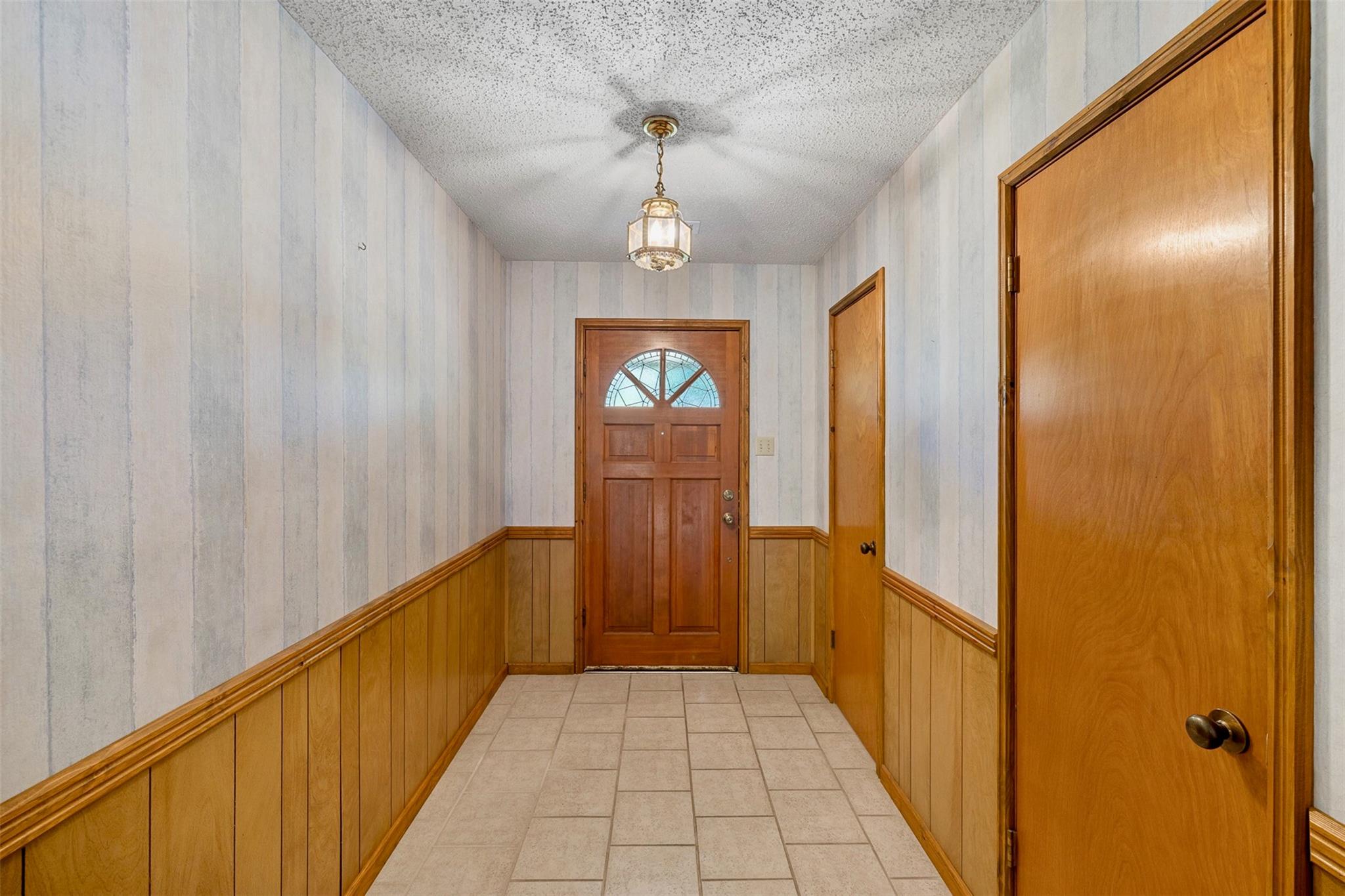 2710 Heather Glen