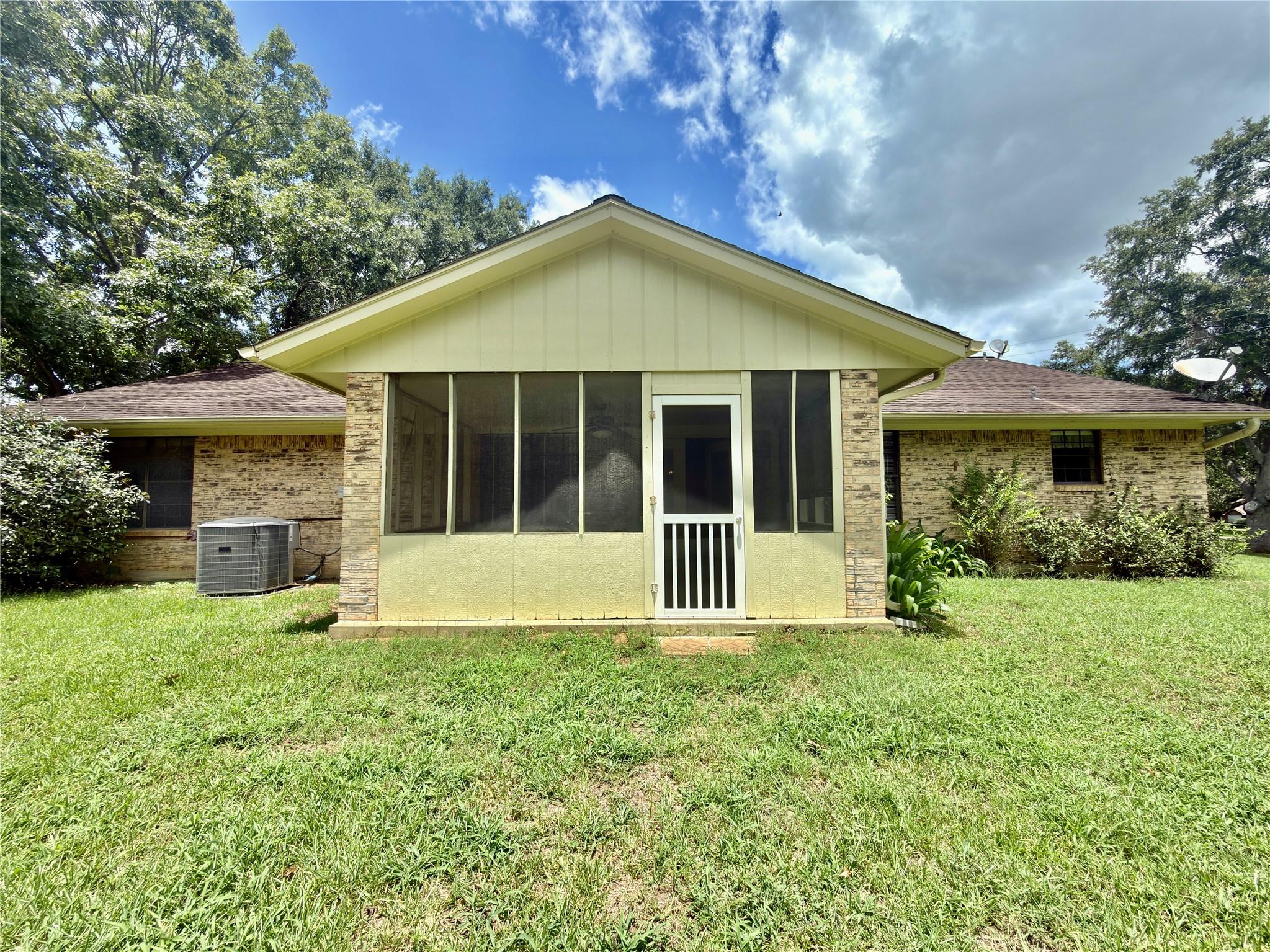 2710 Heather Glen