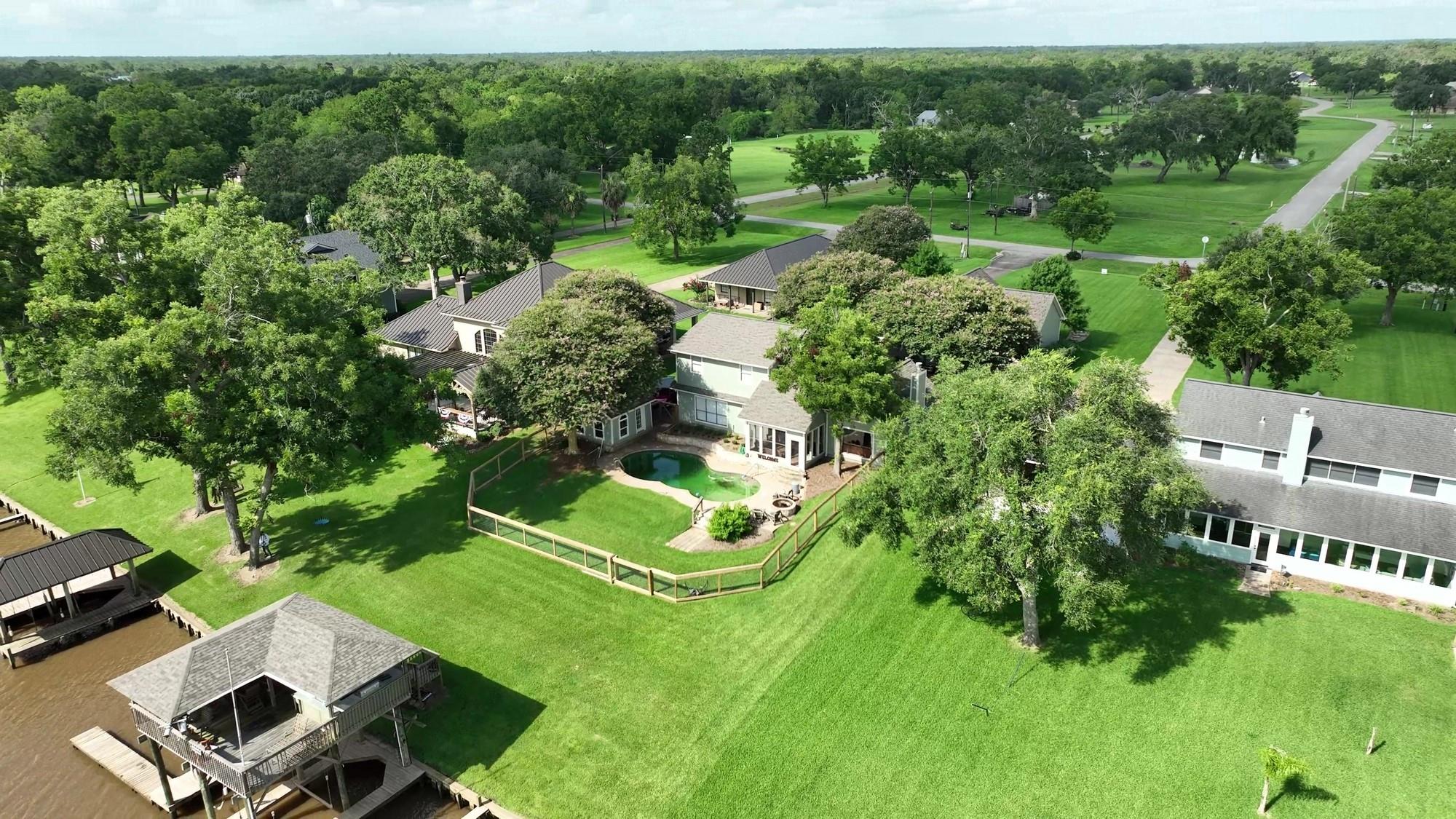 323 E County Road 461b