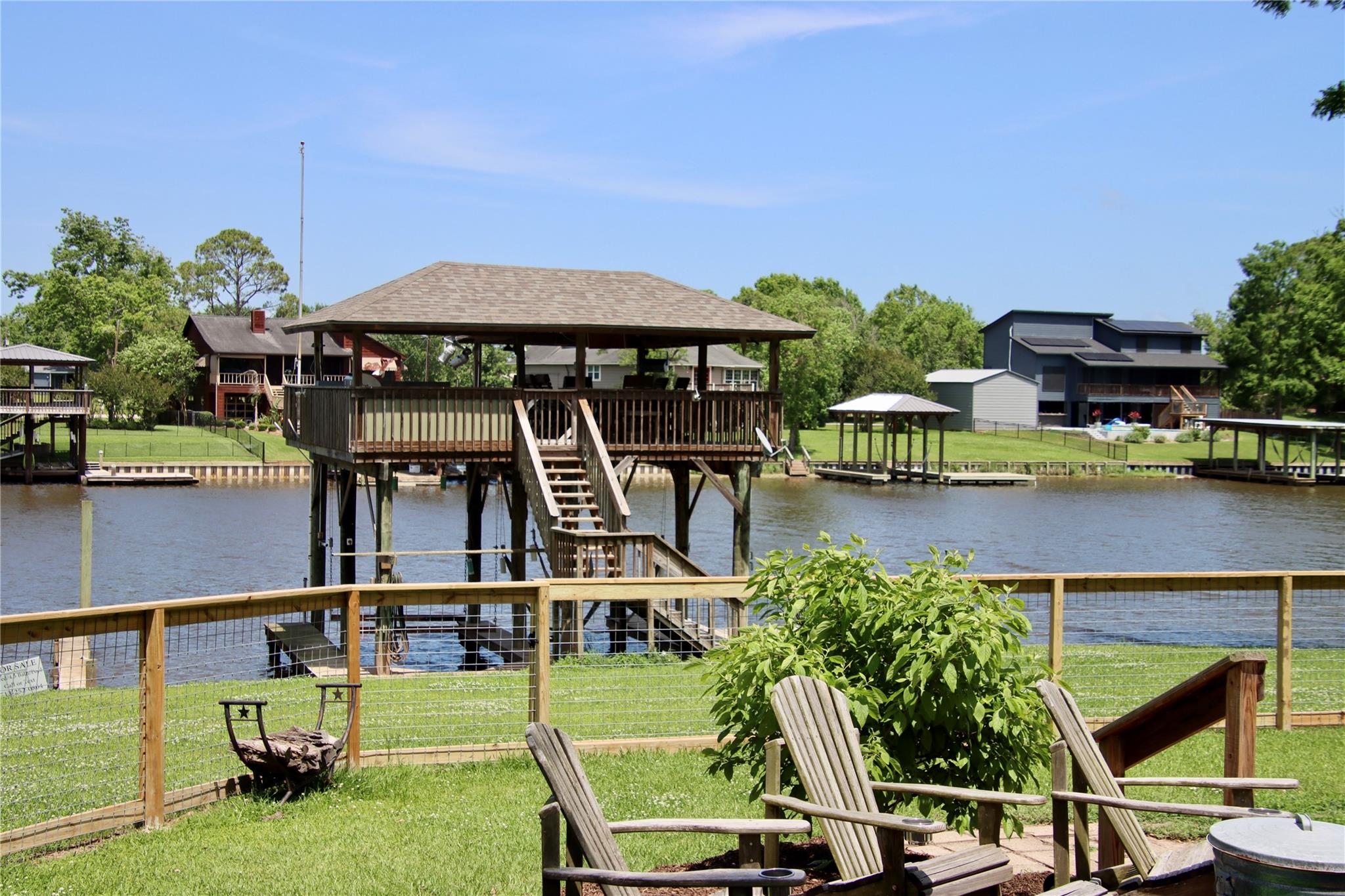 323 E County Road 461b