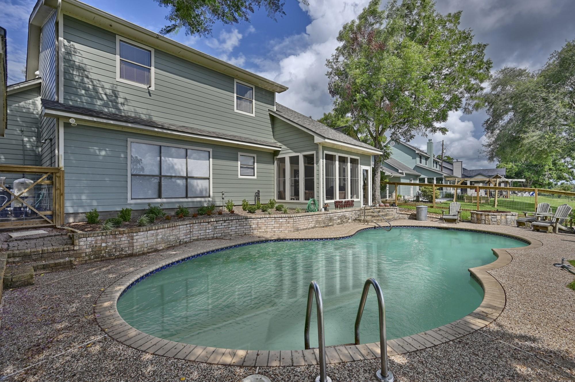 323 E County Road 461b