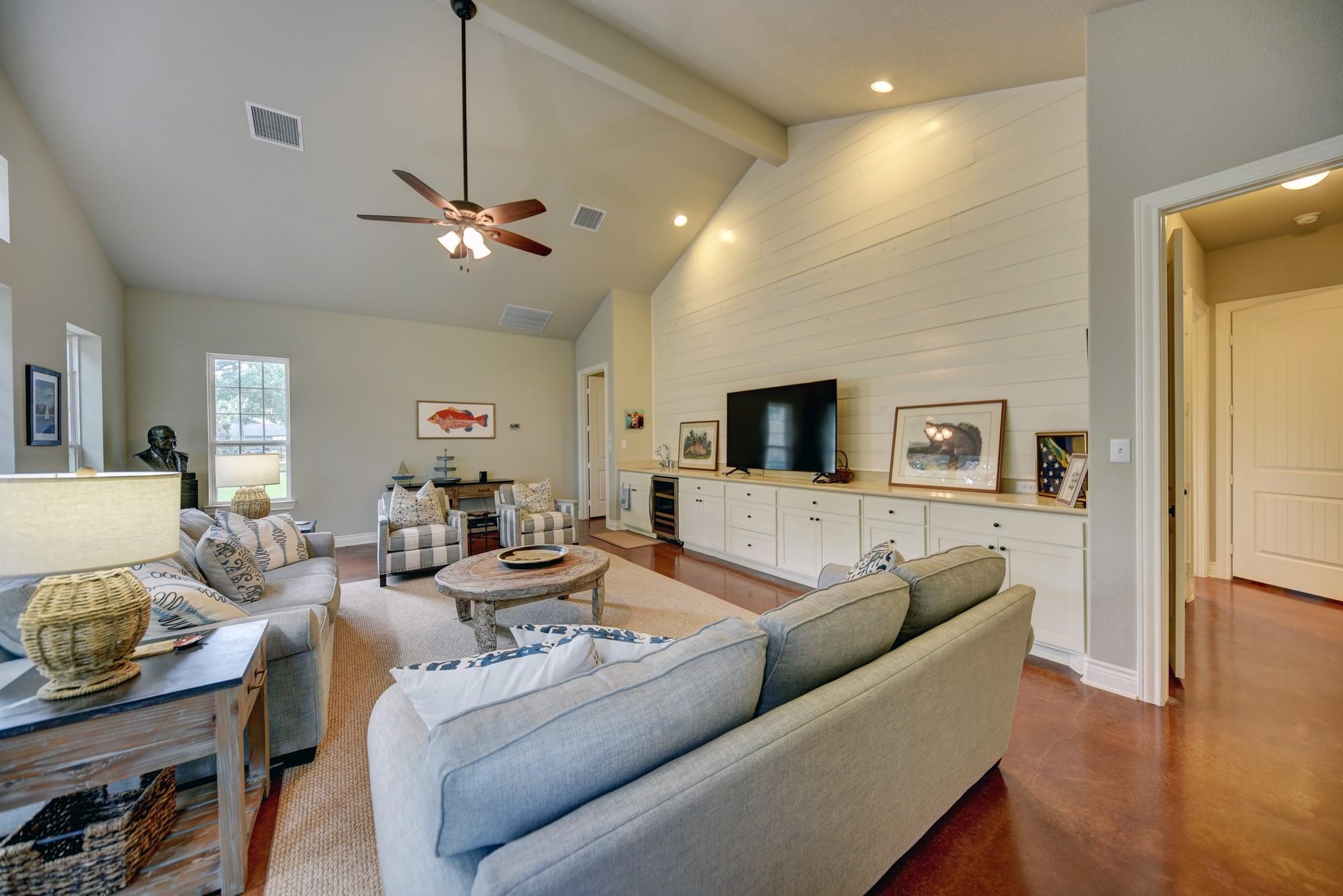323 E County Road 461b