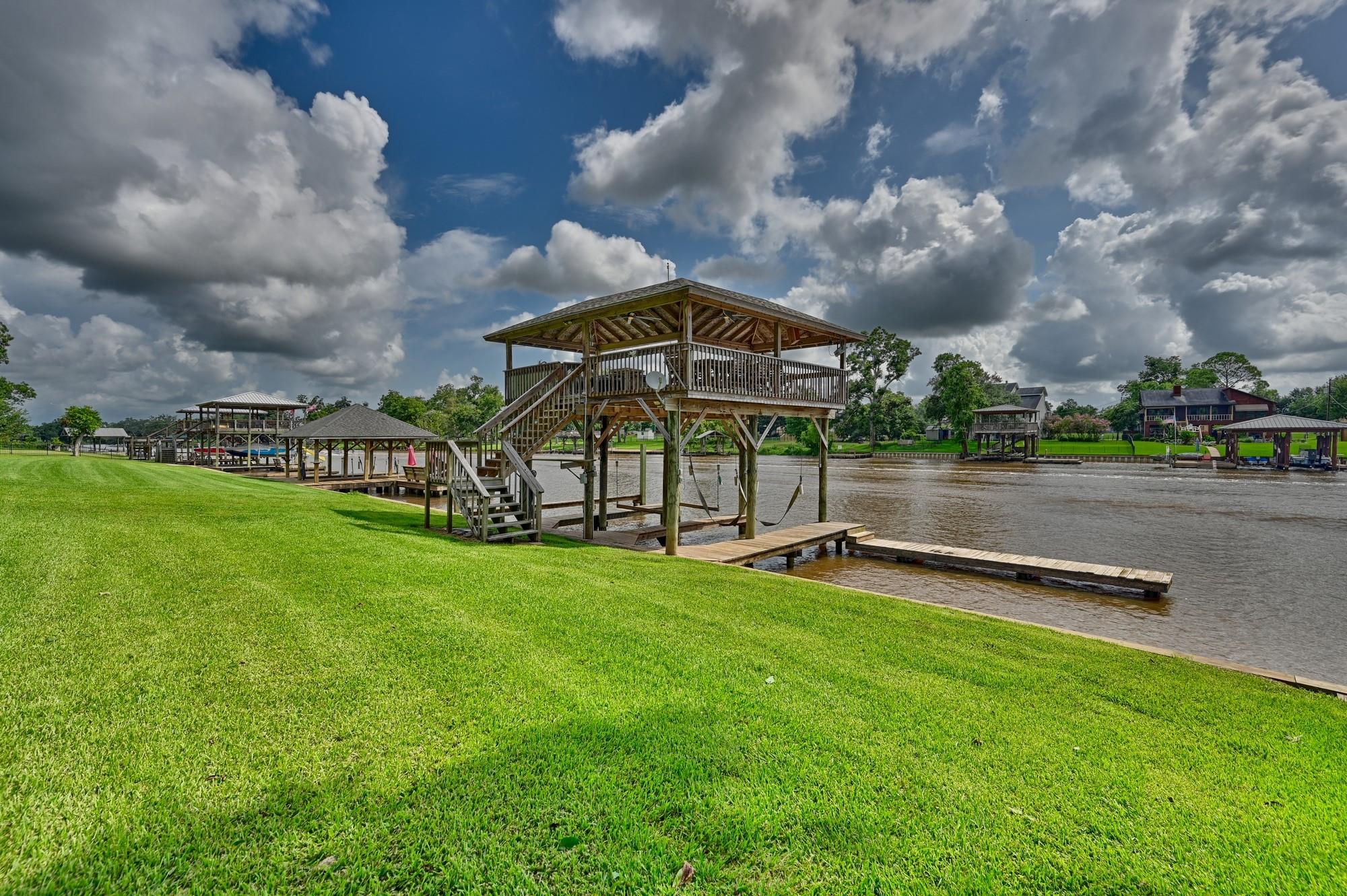323 E County Road 461b