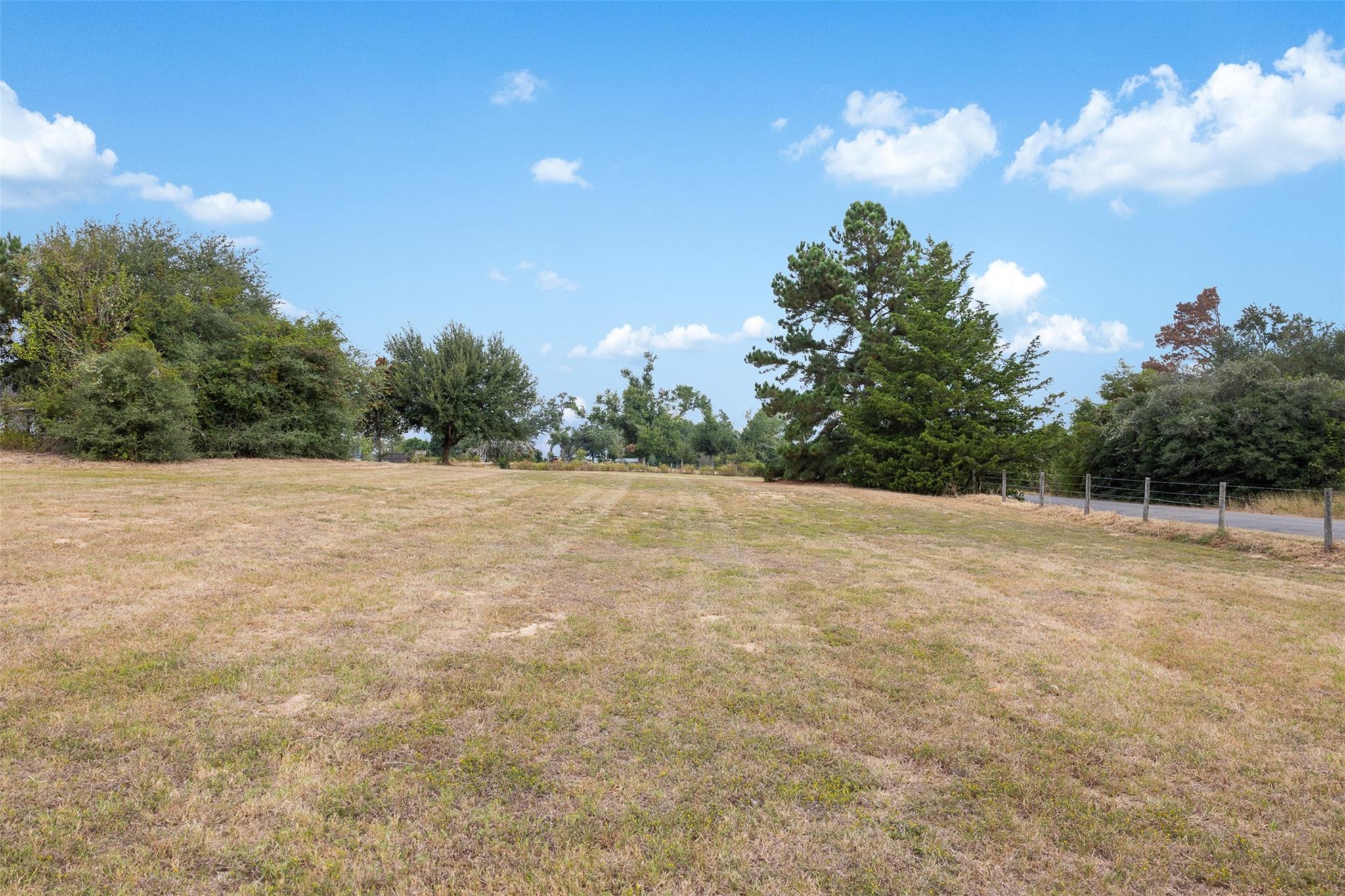 1283 Kenney Hall Road, Brenham