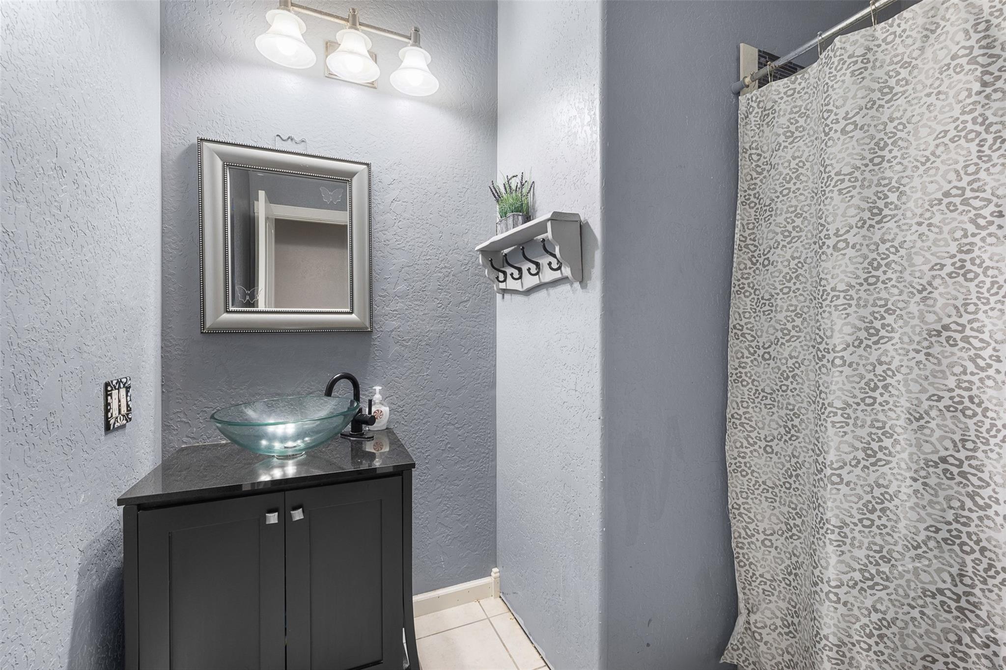 1283 Kenney Hall Road, Brenham