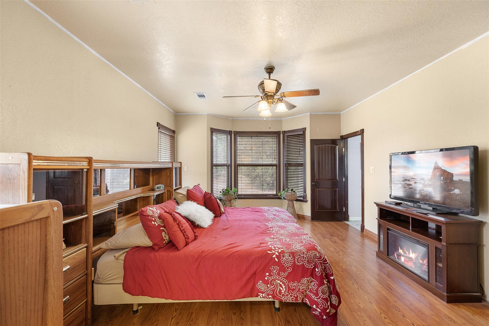 1283 Kenney Hall Road, Brenham