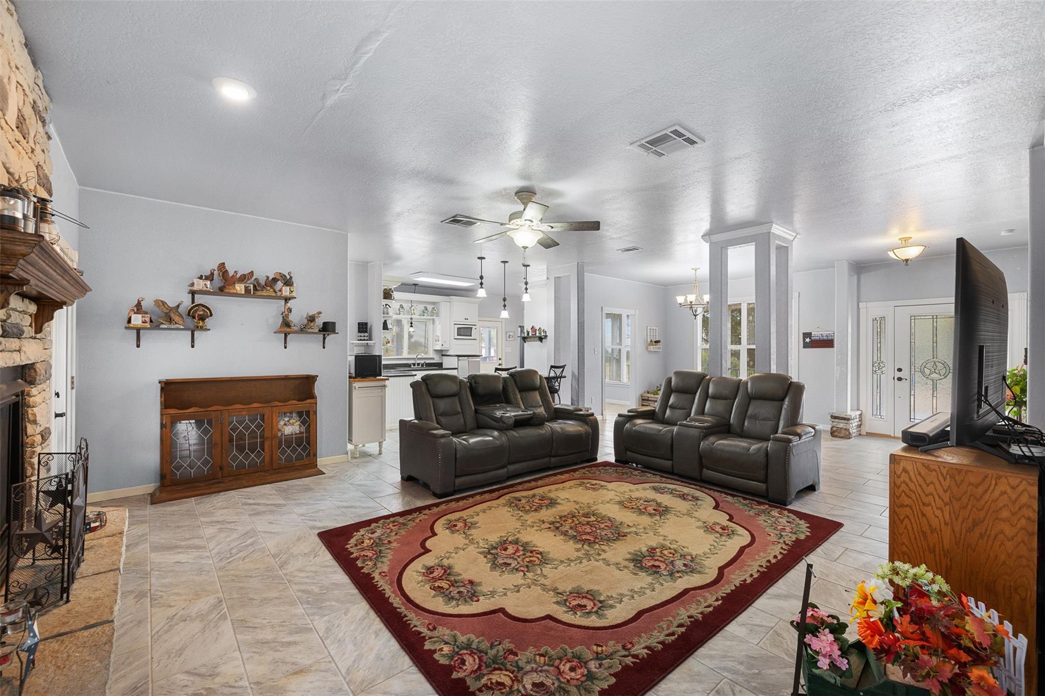 1283 Kenney Hall Road, Brenham