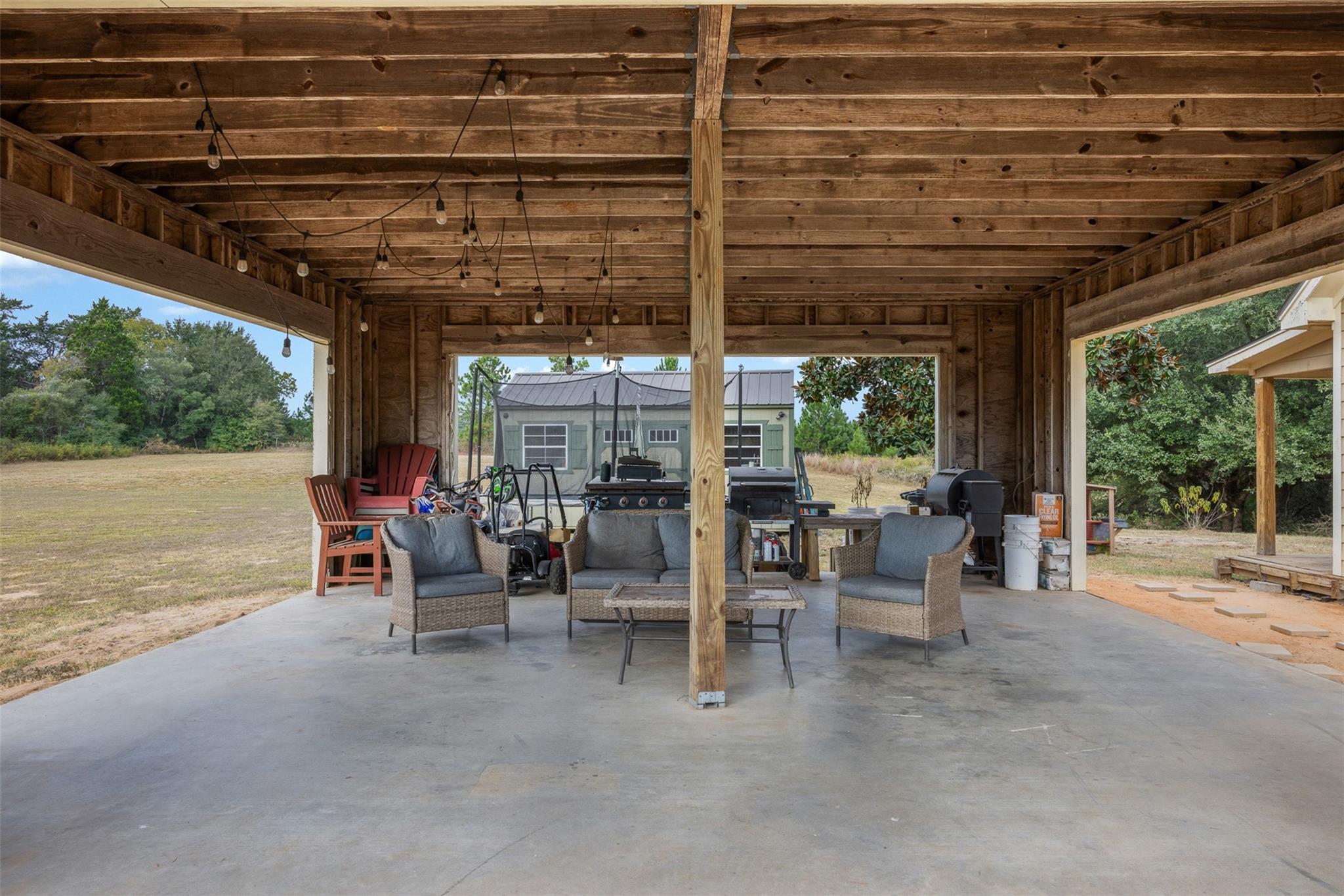 1283 Kenney Hall Road, Brenham