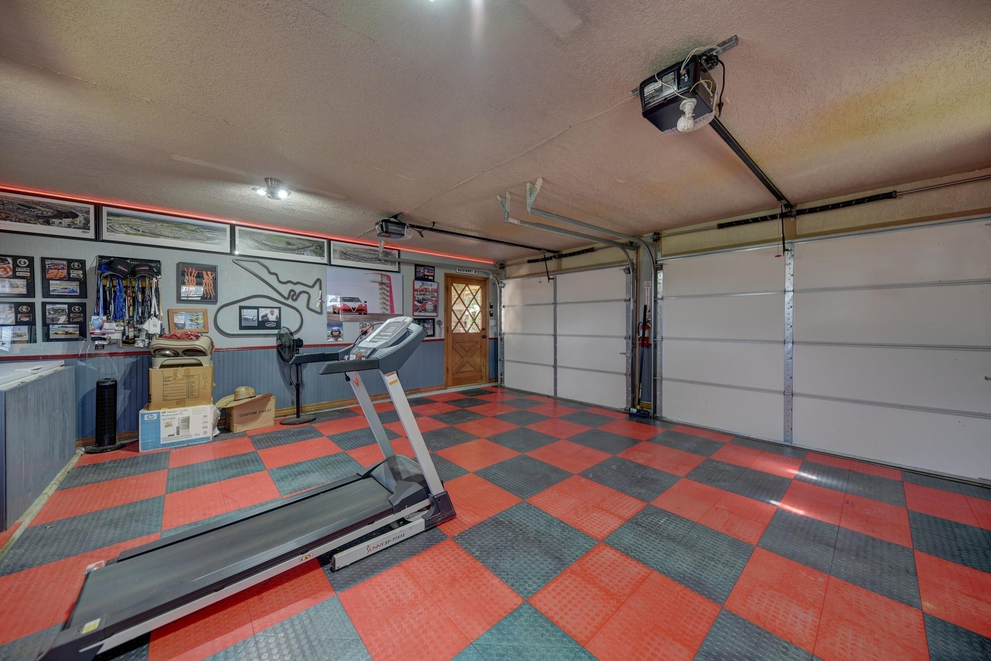 1045 Private Road 7005