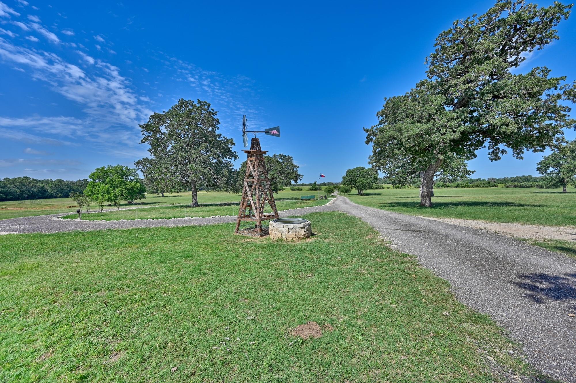 1045 Private Road 7005