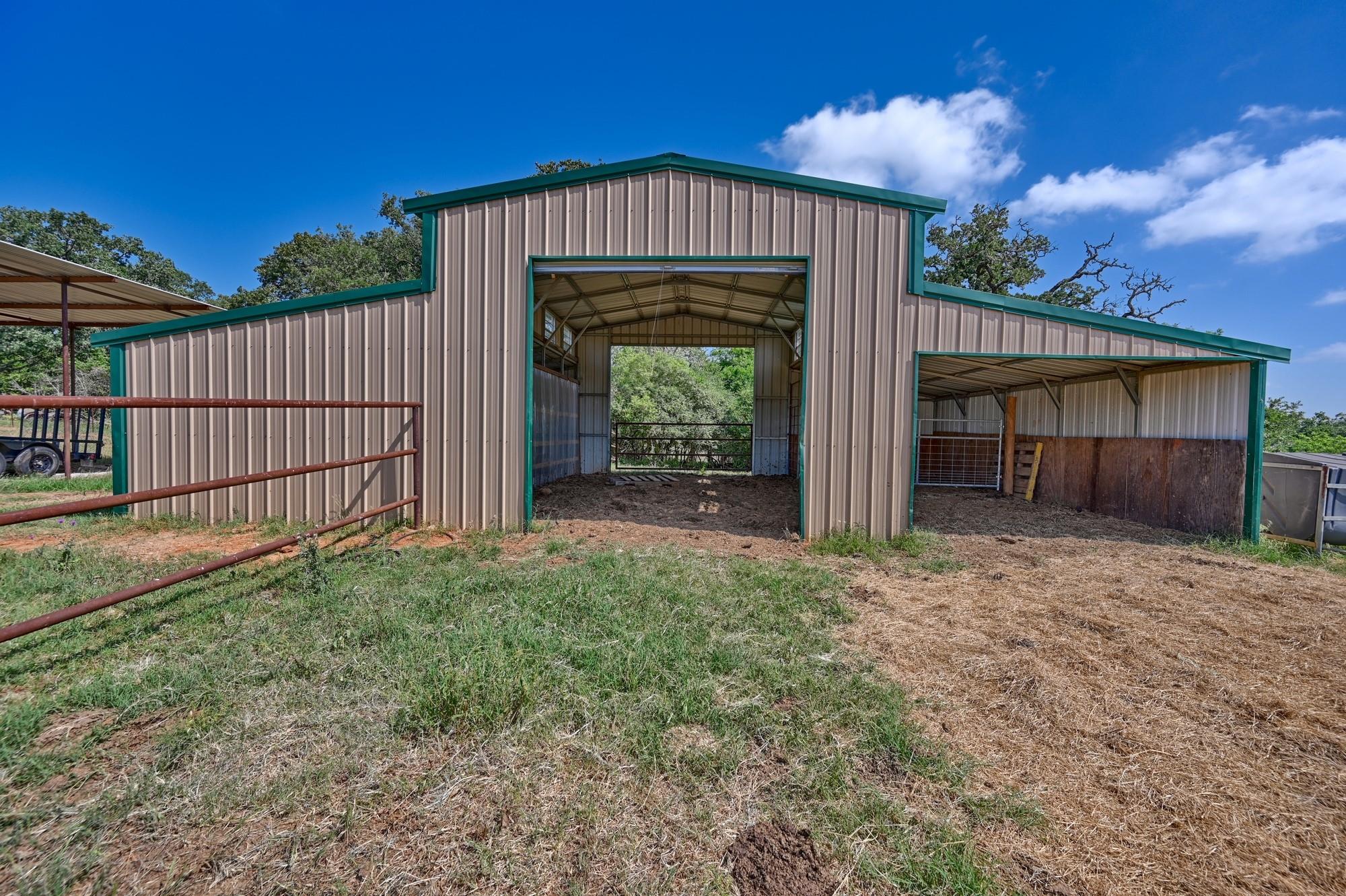 1045 Private Road 7005