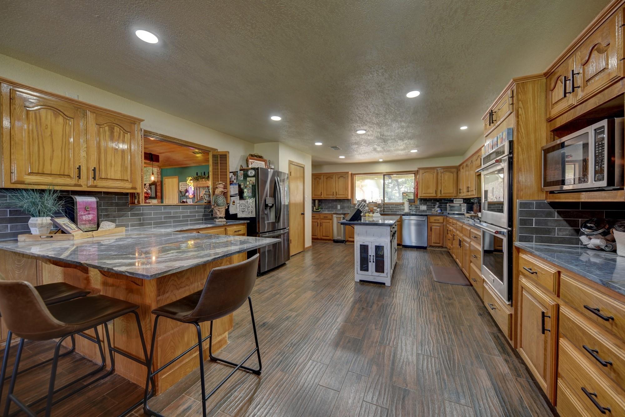 1045 Private Road 7005