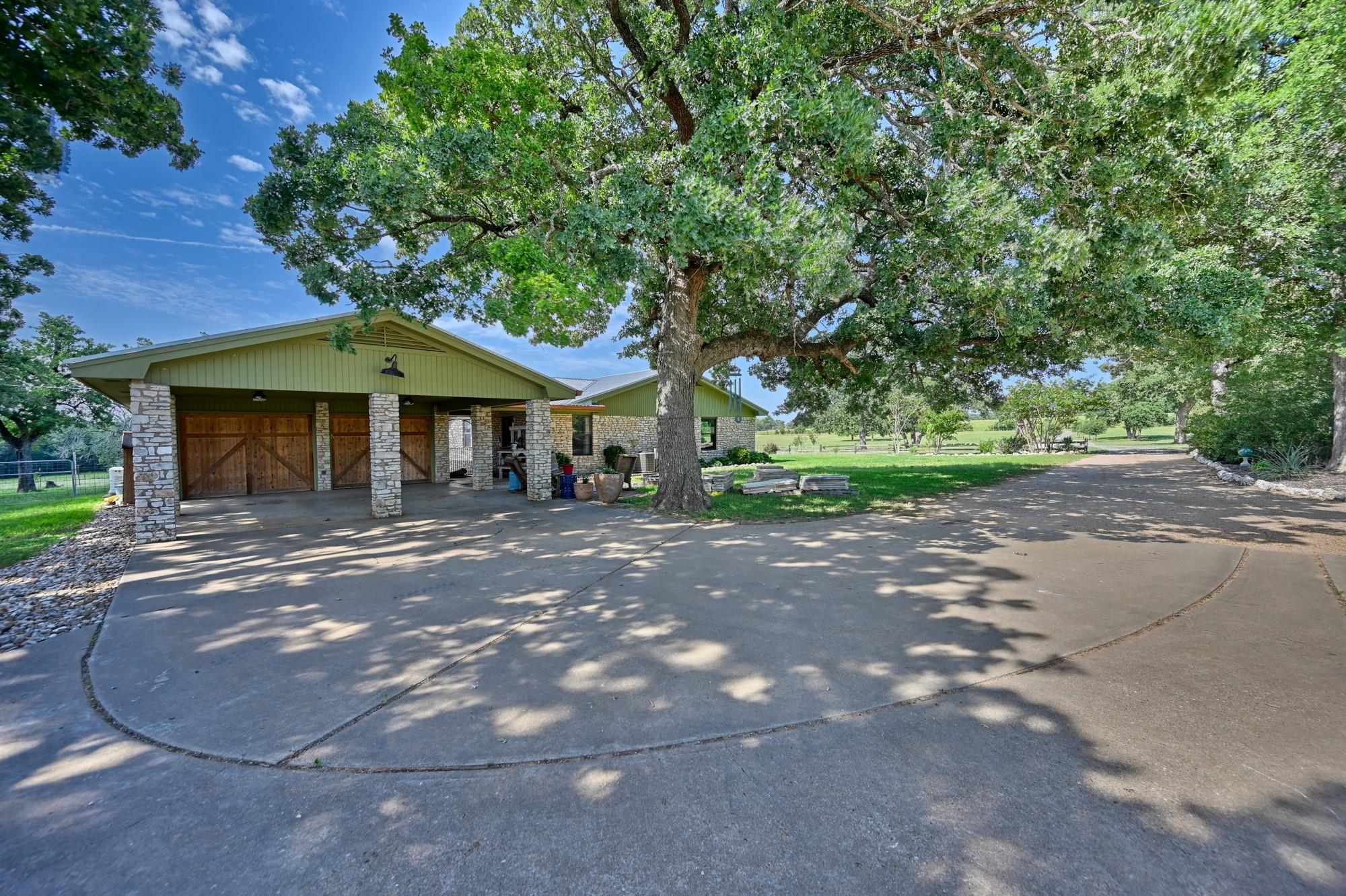 1045 Private Road 7005
