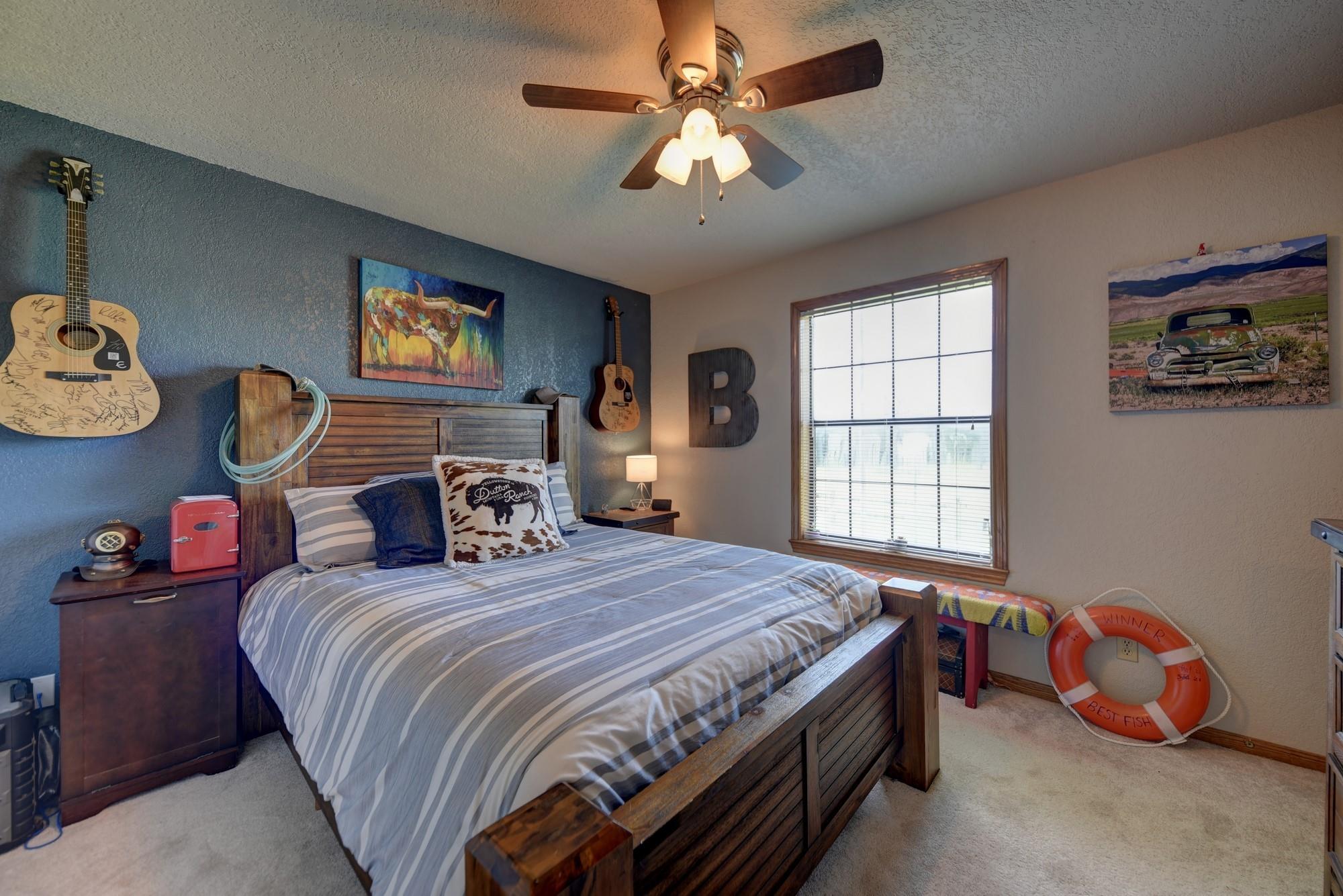 1045 Private Road 7005