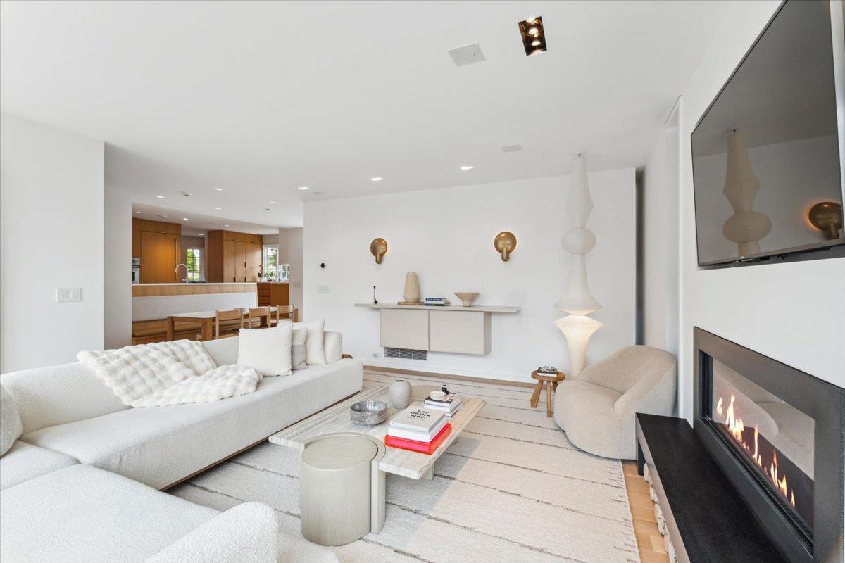 35 Halsted Place