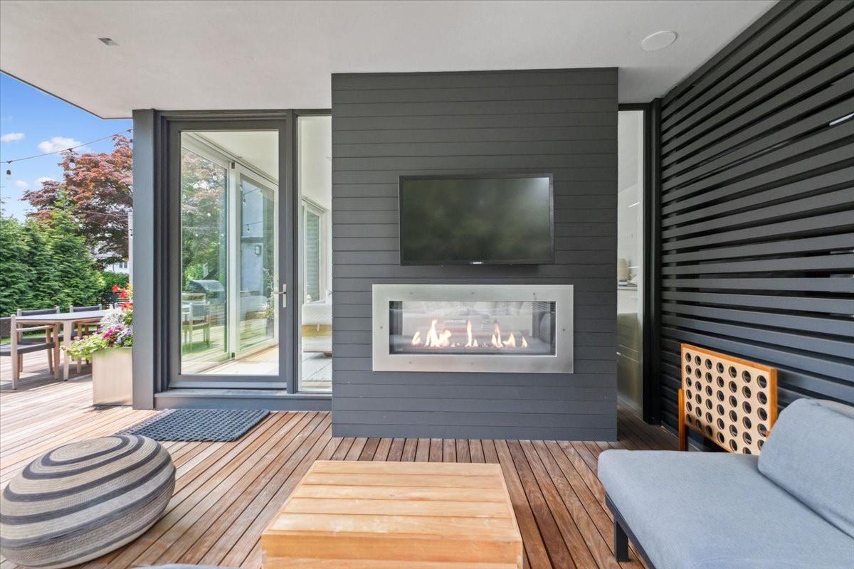 35 Halsted Place