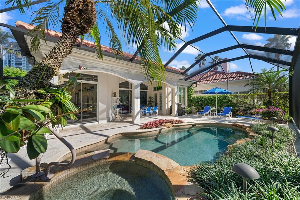 8723 La Palma LN