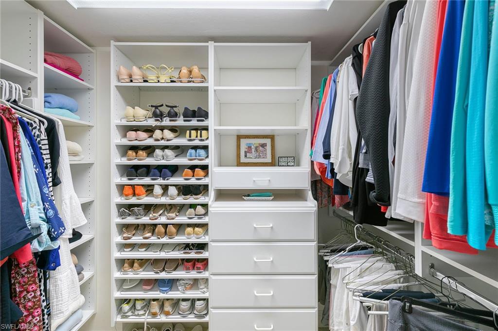 2400 Gulf Shore BLVD N # 305