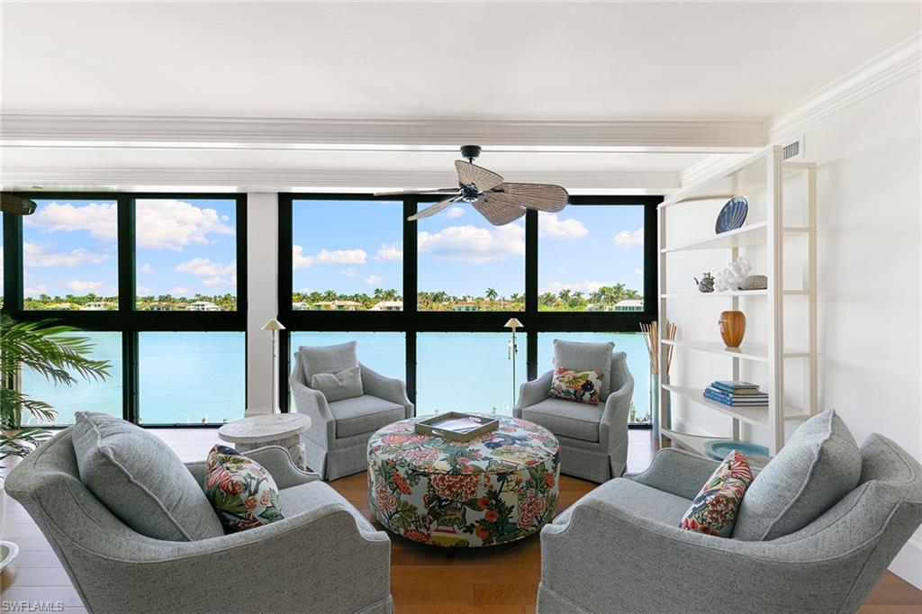 2400 Gulf Shore BLVD N # 305