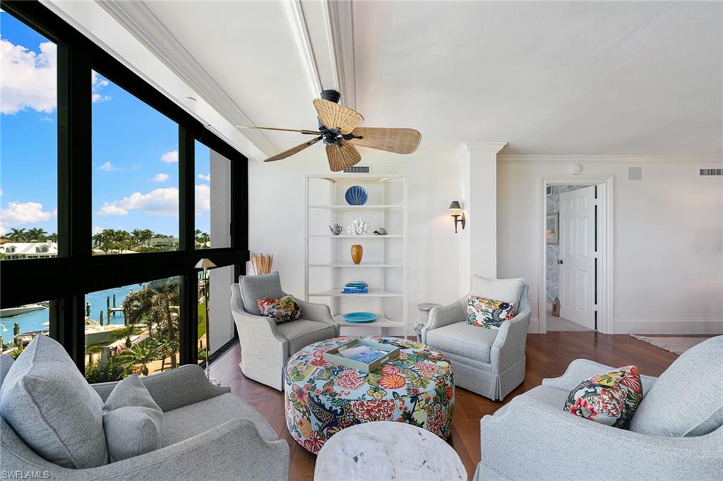 2400 Gulf Shore BLVD N # 305