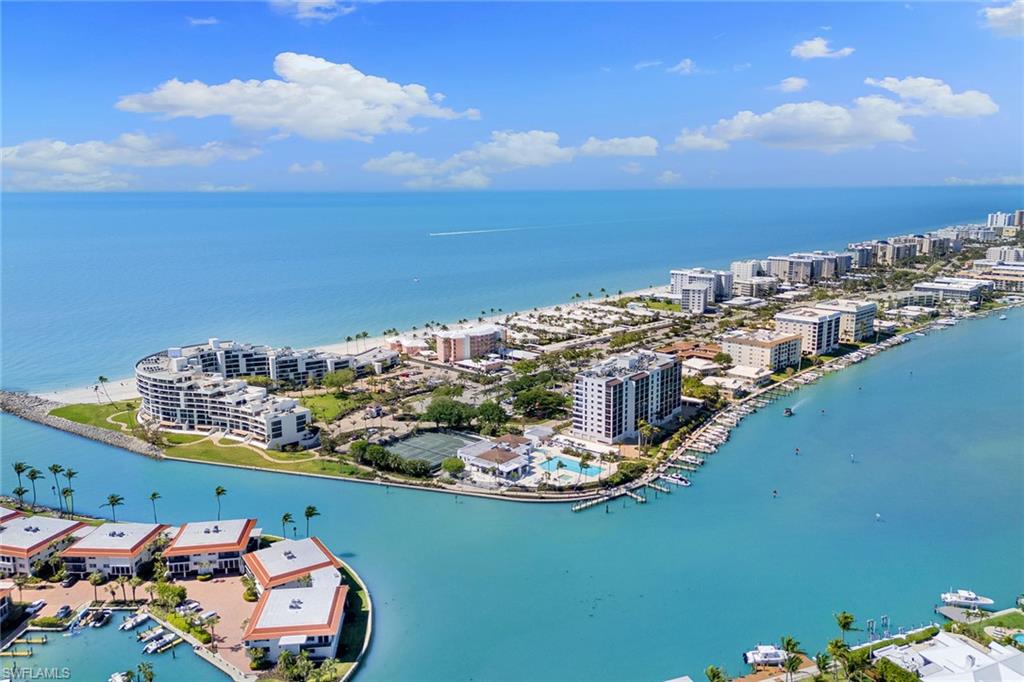 2400 Gulf Shore BLVD N # 305