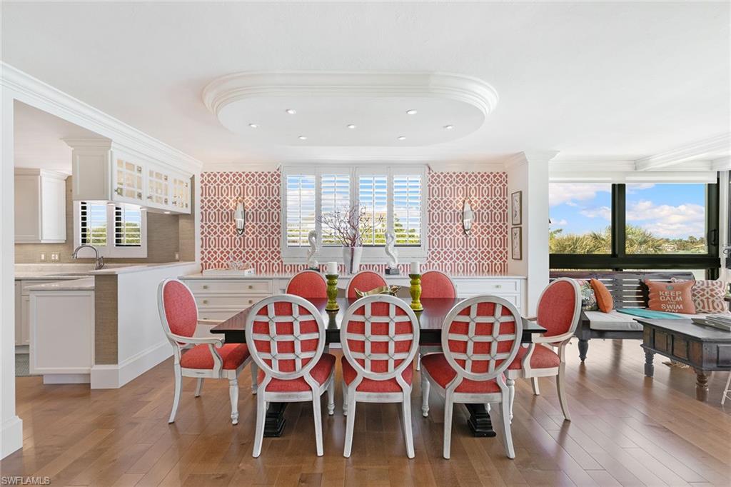 2400 Gulf Shore BLVD N # 305