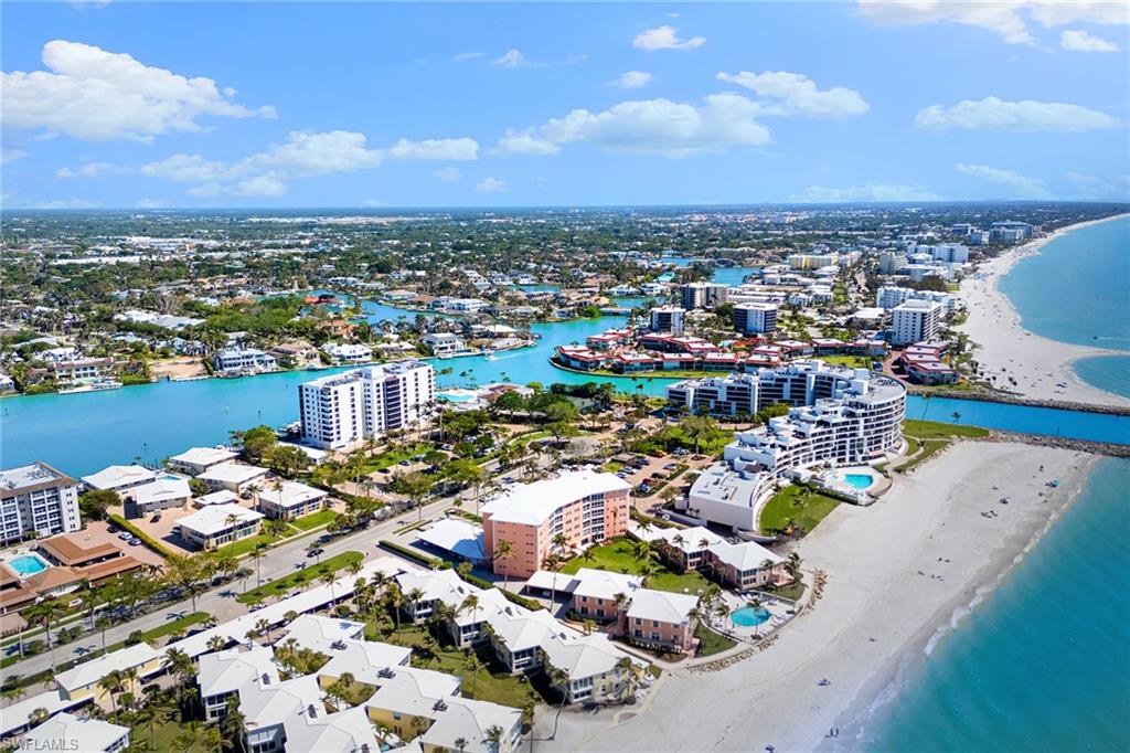 2400 Gulf Shore BLVD N # 305