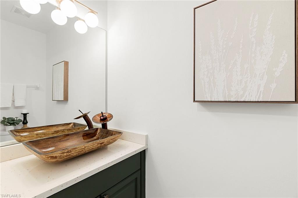 837 Sailaway LN # 101