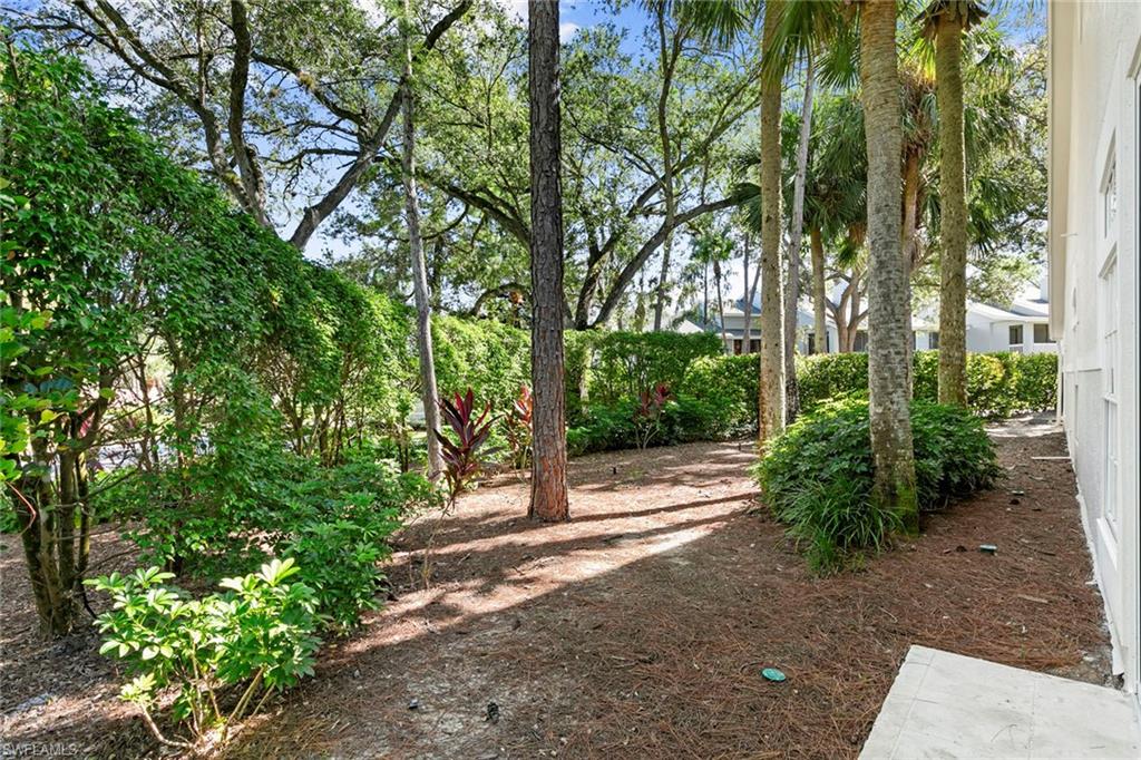 101 Amblewood LN # 104, NAPLES Unit: 1-104