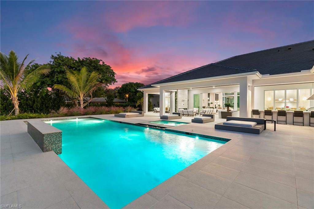 2337 Anthony CT, NAPLES