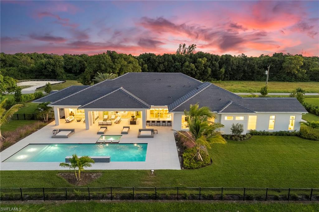 2337 Anthony CT, NAPLES