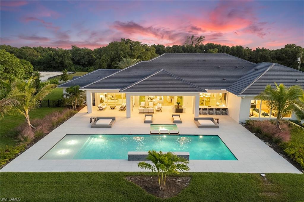 2337 Anthony CT, NAPLES