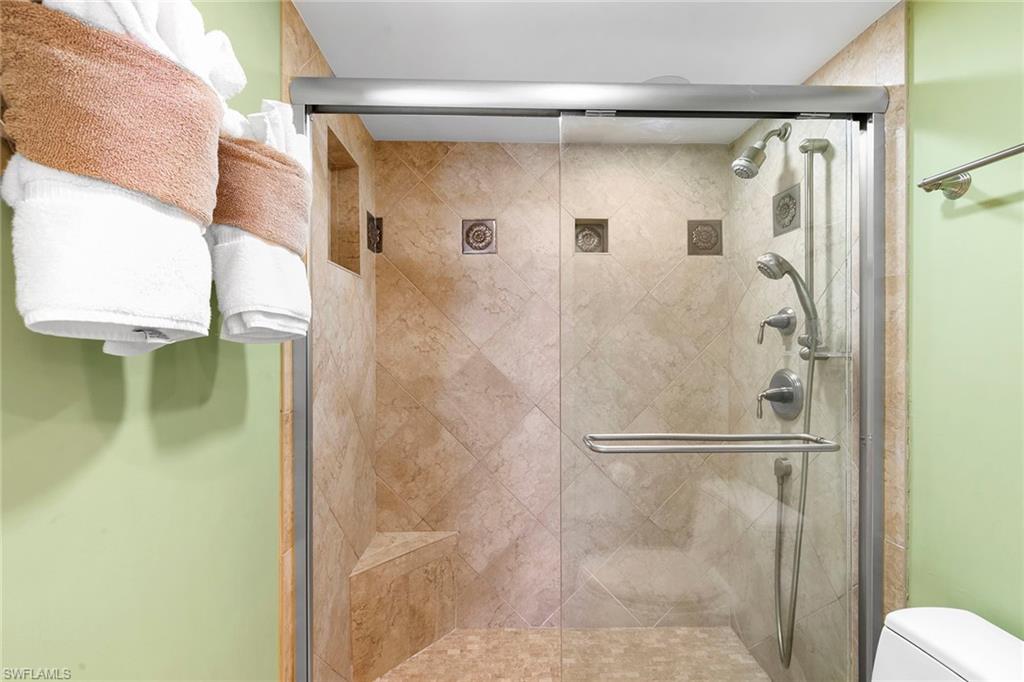 40 Seagate DR # 1204A