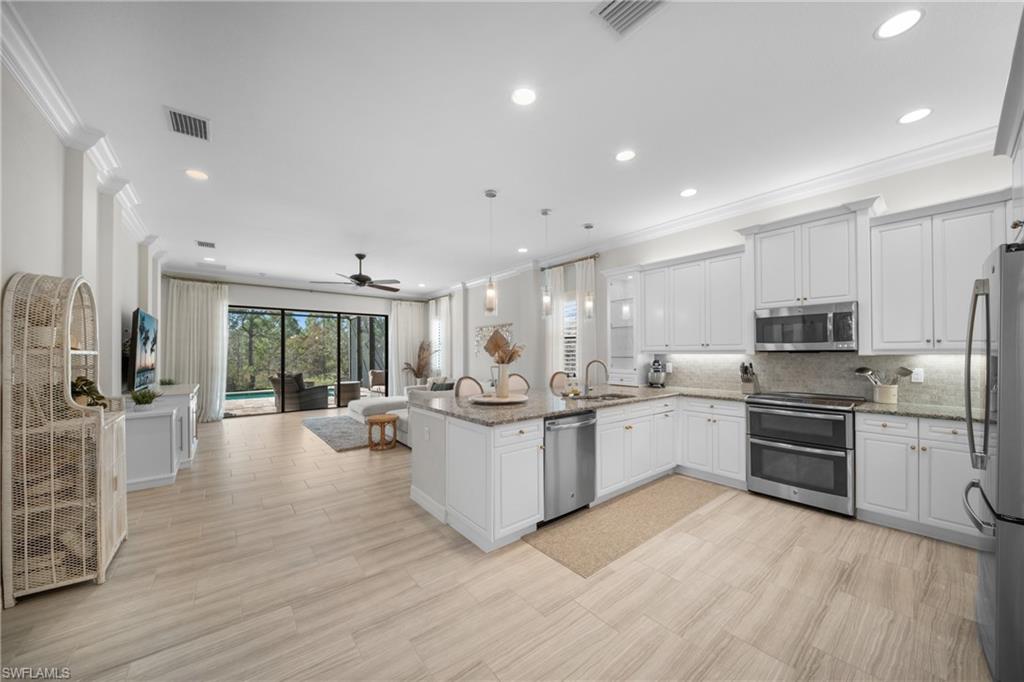 3418 Tigris LN
