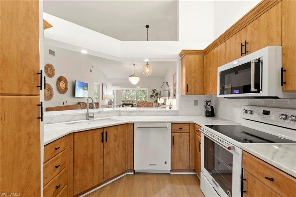 841 Tanbark DR # 202