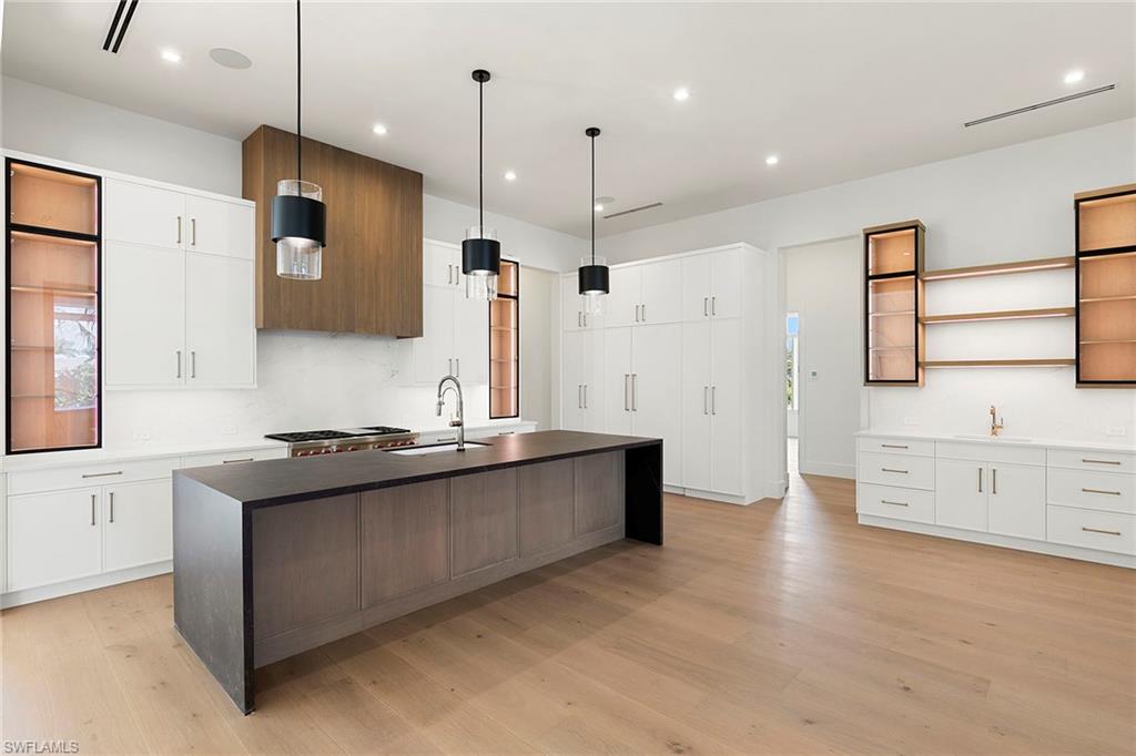 2309 Anthony CT
