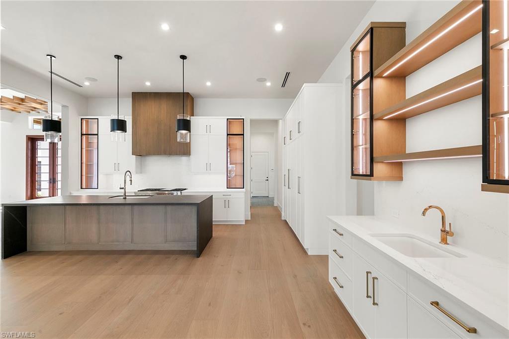 2309 Anthony CT