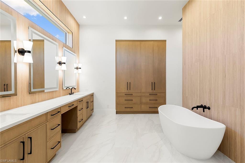 2309 Anthony CT
