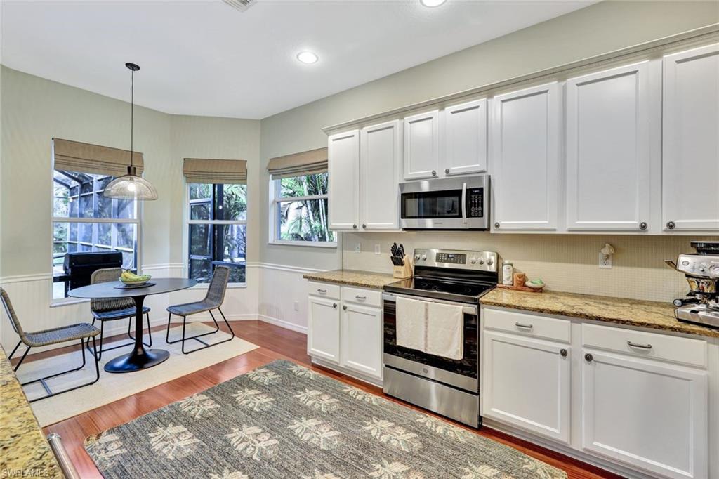 6499 Waverly Green WAY