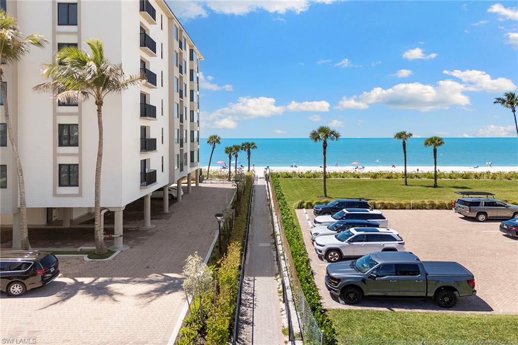 10682 Gulf Shore DR C305