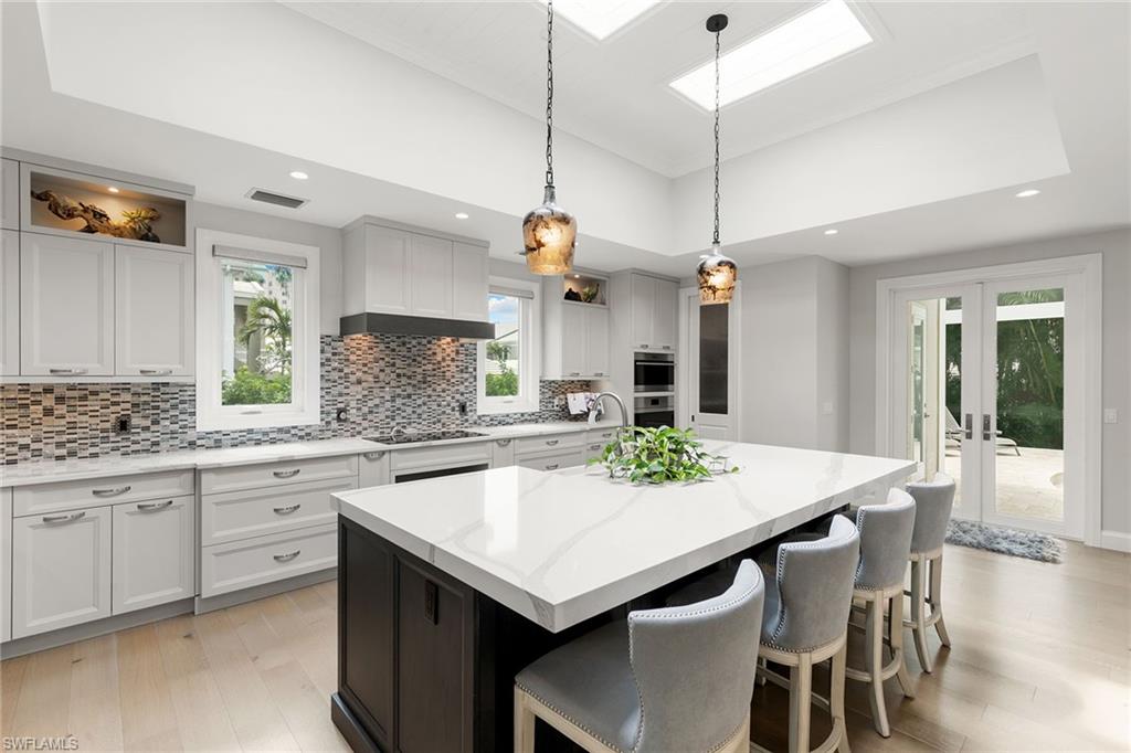 5949 Chanteclair DR 8