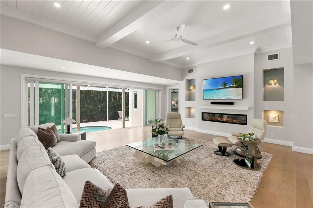 5949 Chanteclair DR 8