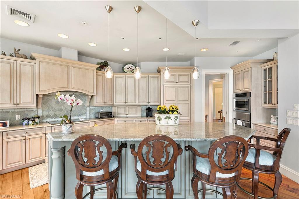 6991 Greentree DR