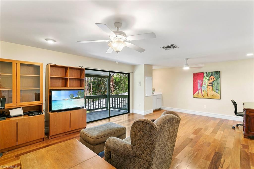 5731 Cypress Hollow WAY