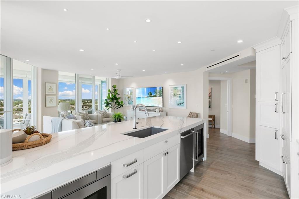 4255 Gulf Shore BLVD N 801